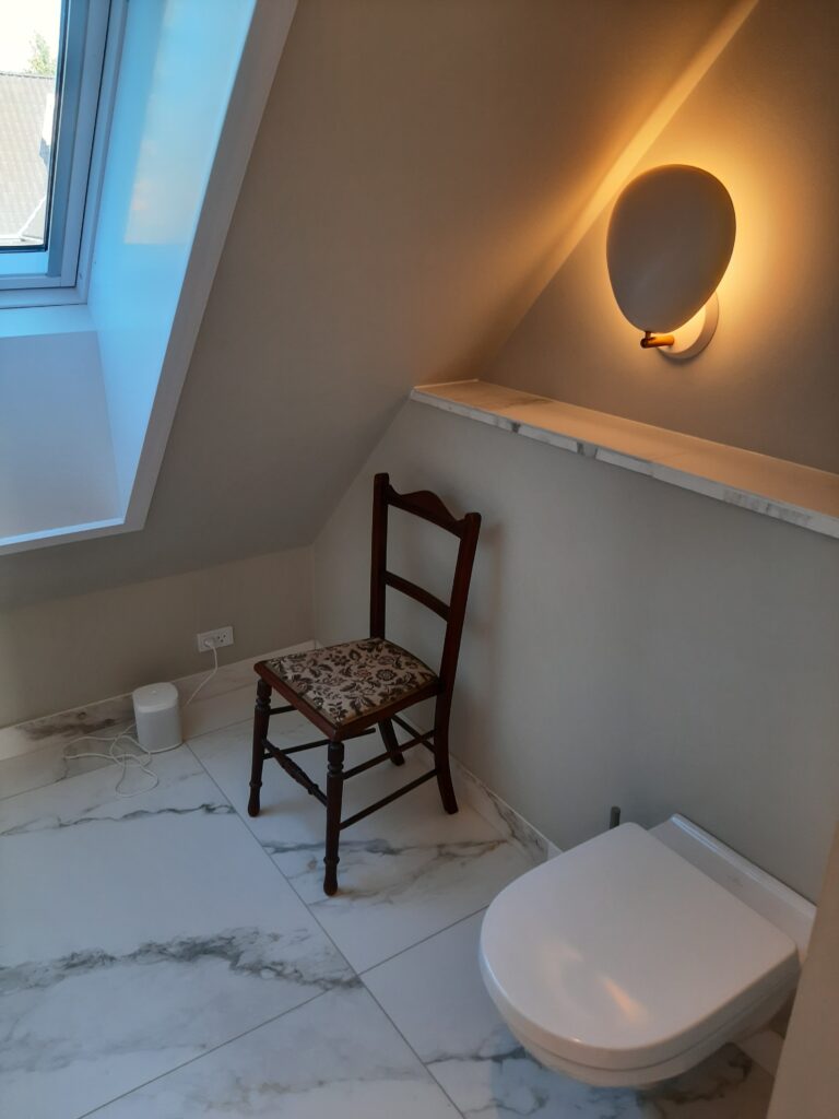 Nyt badeværelse i udvidelse på 1. sal i villa i Charlottenlund